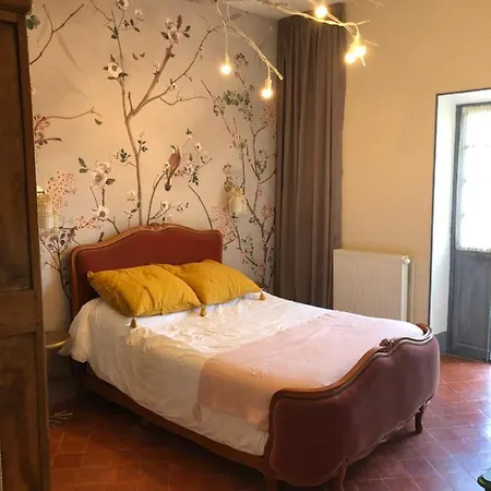 L'oiseau Bleu Rollier 4* Roubia