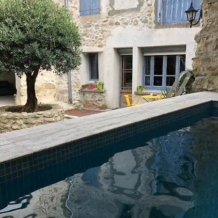 L'oiseau Bleu Rollier Bed & Breakfast