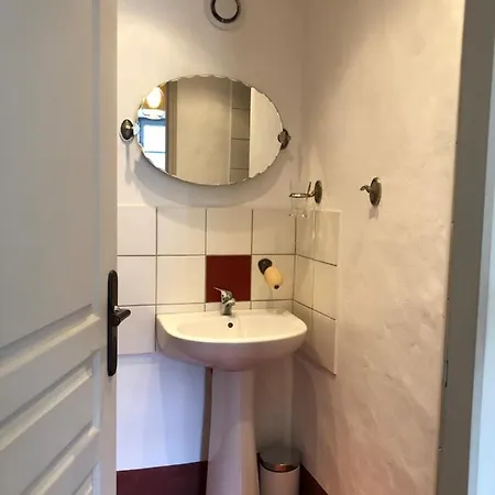 L'oiseau Bleu Rollier Bed & Breakfast *