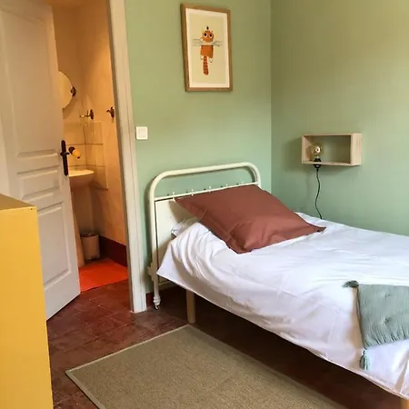 L'oiseau Bleu Rollier 4* Roubia