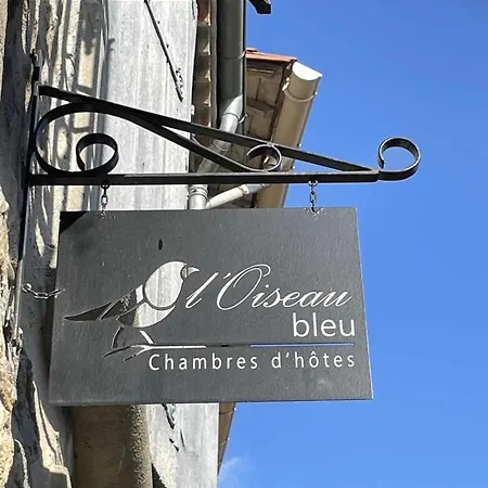L'oiseau Bleu Rollier Bed & Breakfast Roubia